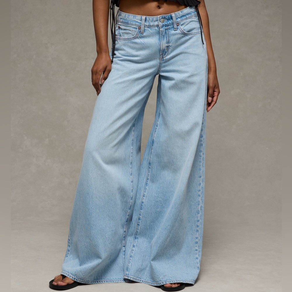 AE Baggy A-line fit Jean size 6